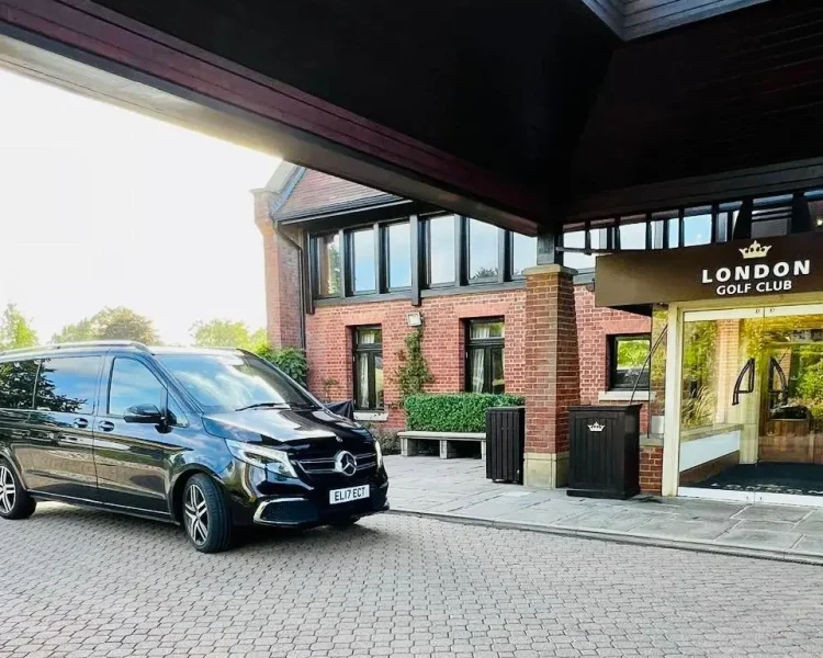 Arrive at the first Tee ready to play your best round. Ample secure luggage compartment for golf equipment.